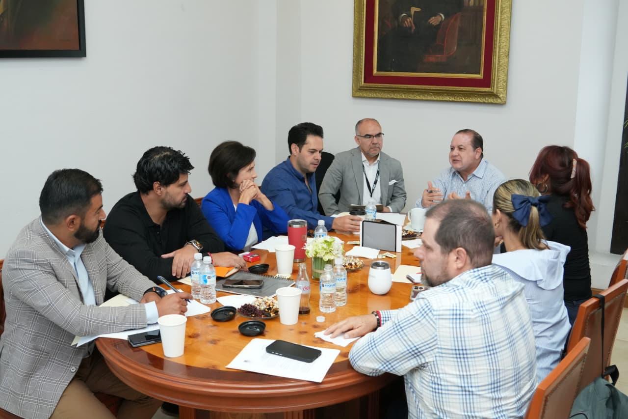 Ernesto Alanís da banderazo a la Agenda Legislativa Institucional