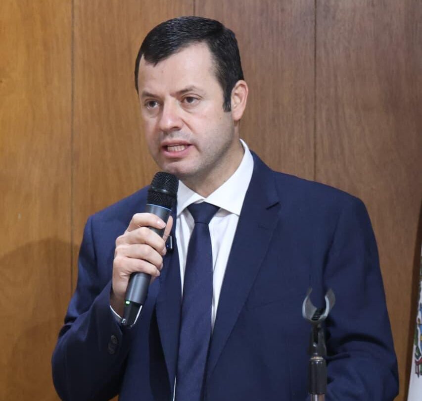 Propone César Rivas fortalecer apoyos sanitarios para pequeños ganaderos