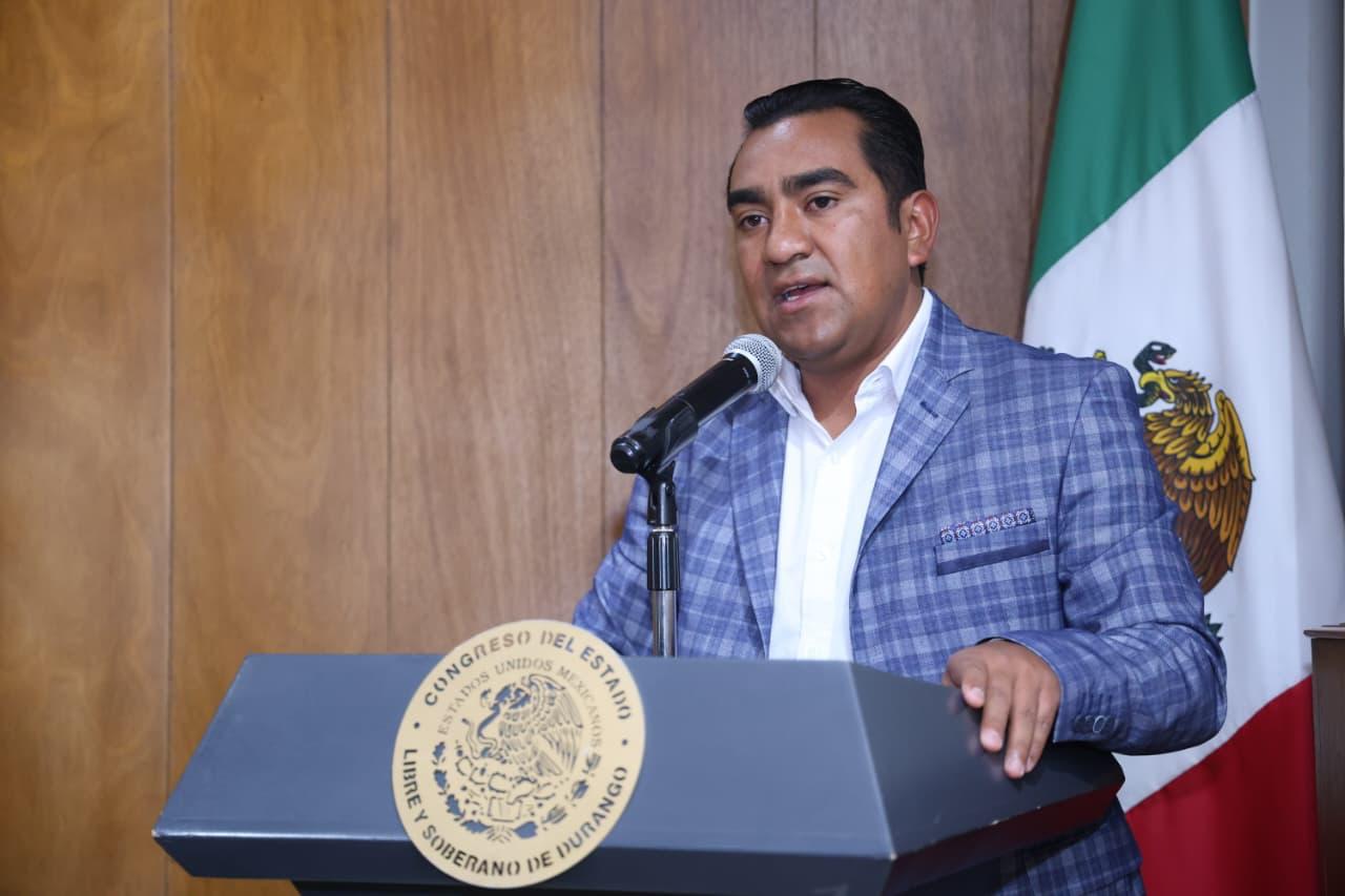 Propone Noel Fernández soluciones pacíficas para conflictos entre vecinos