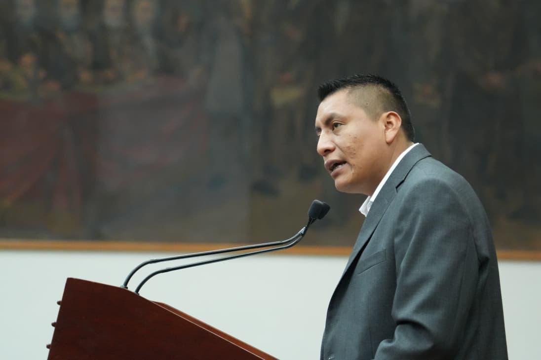 Acuerda Congreso reducir consumo de papel