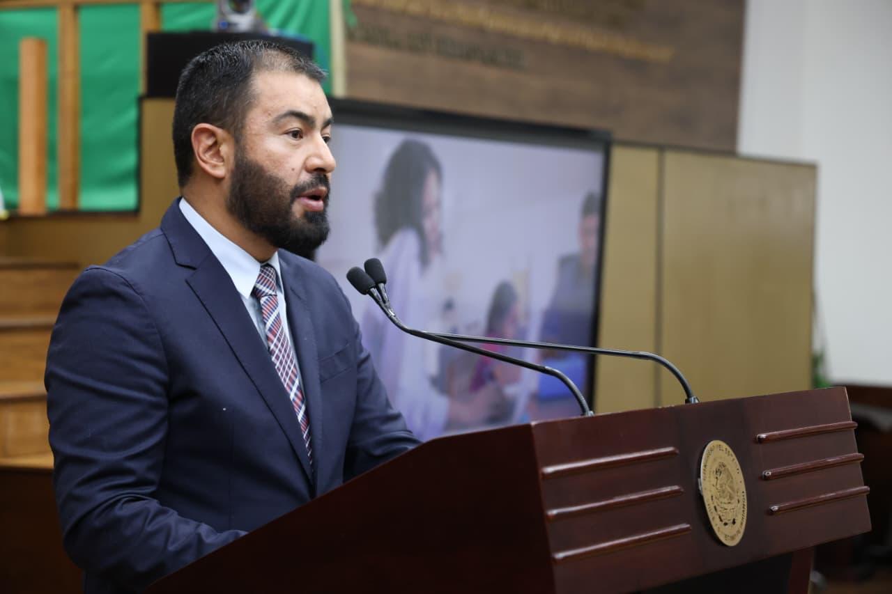 Propone Héctor Herrera poner limites al trabajo fuera de la jornada laboral