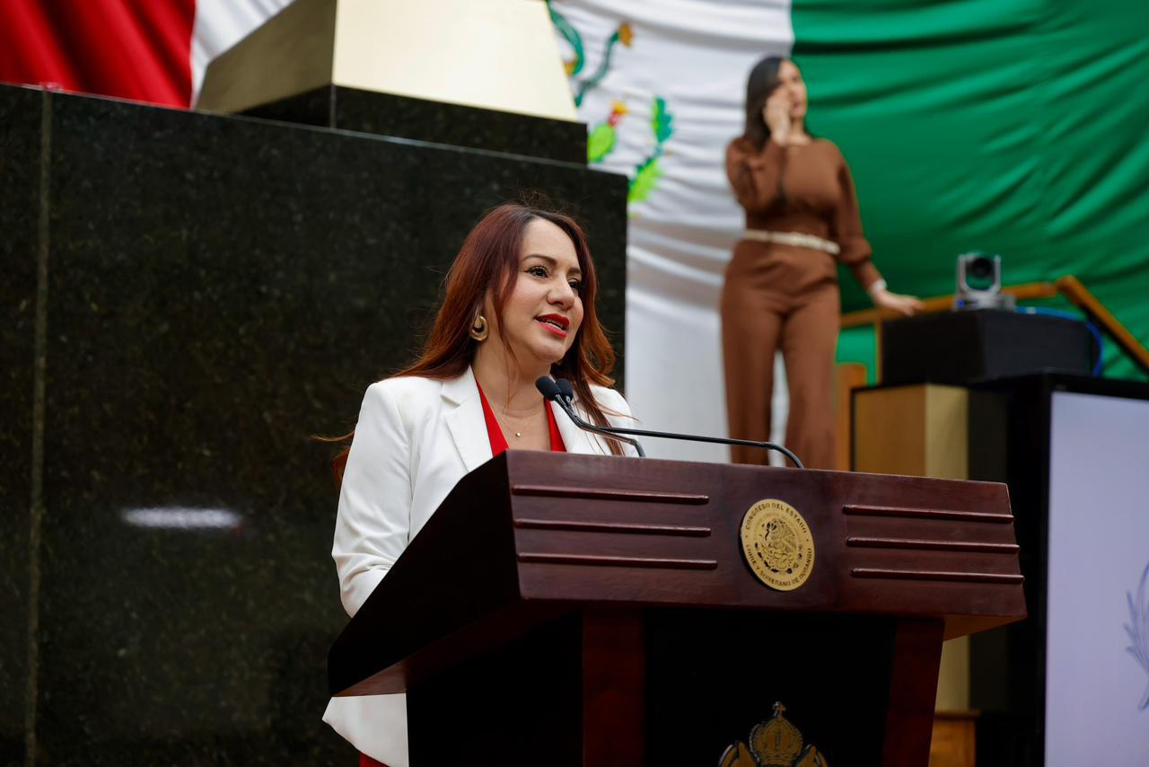 Impulsa Sandra Amaya apoyo para familias de policías caídos en su deber