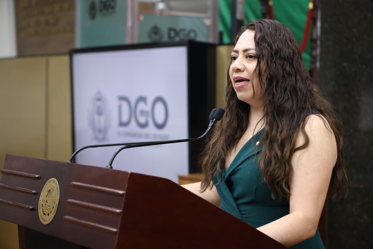 Propone Sughey Torres regular horarios de educación física por golpes de calor