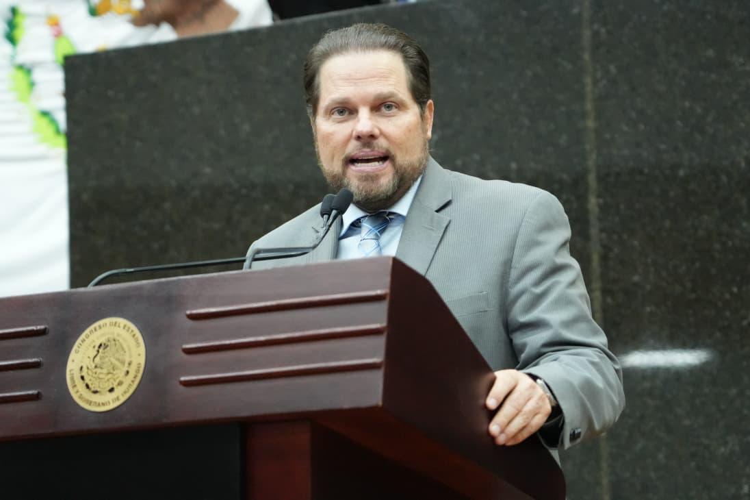 Impulsa Otniel García capacitación legislativa para fortalecer trabajo en el Congreso