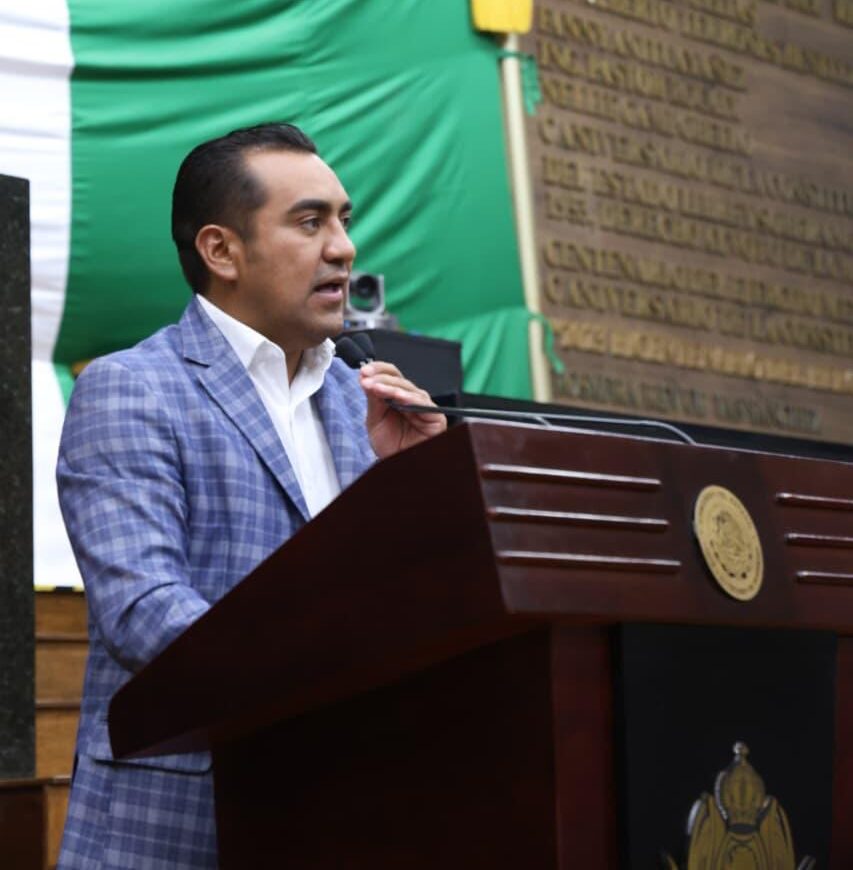 Pide Noel Fernández acciones del gobierno federal contra gusano barrenador