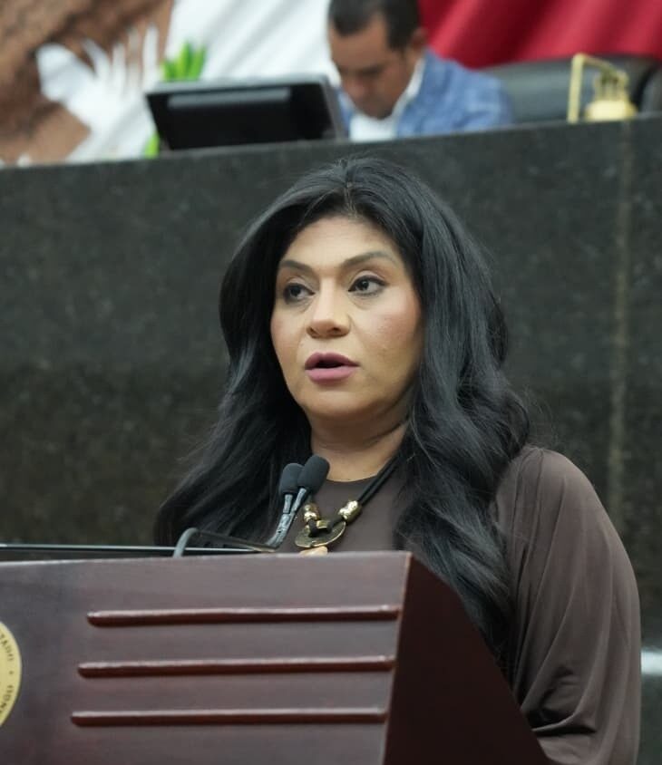 Necesario evitar procedimientos estéticos en menores: Nadia Milán
