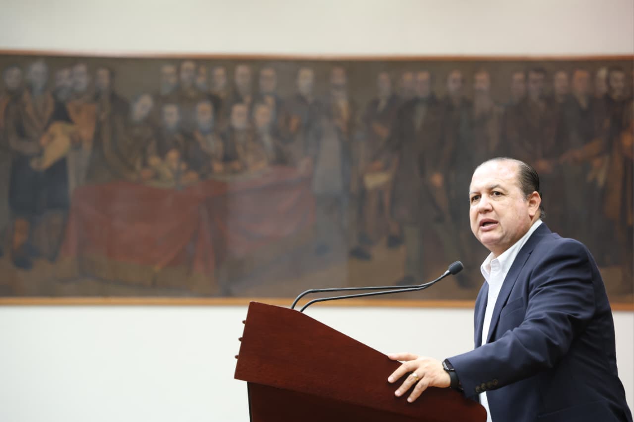Congreso cumple a Durango: Ernesto Alanís