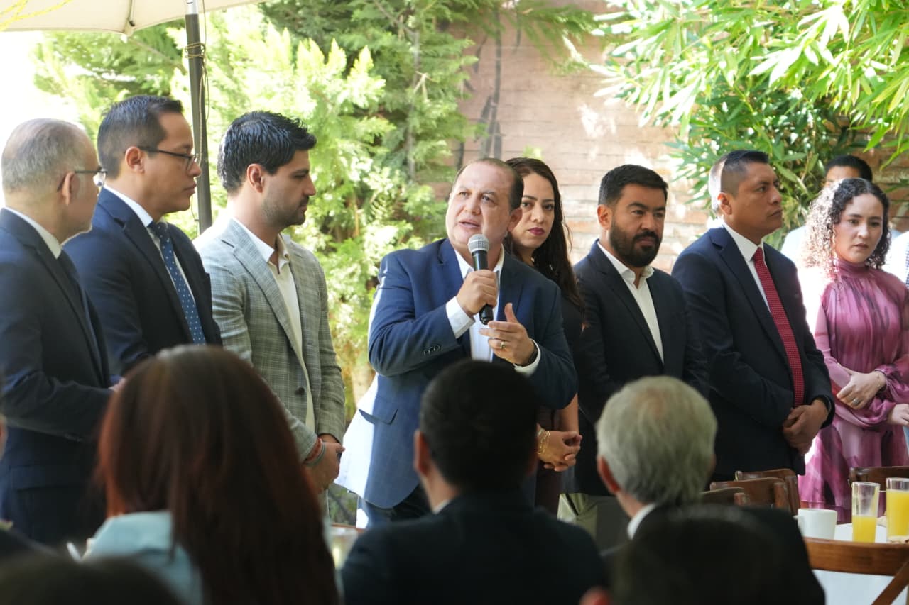 Abogados, parte fundamental del trabajo legislativo: diputados